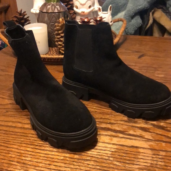 Urban Outfitters Shoes - New Urban Outfitters chunky boots